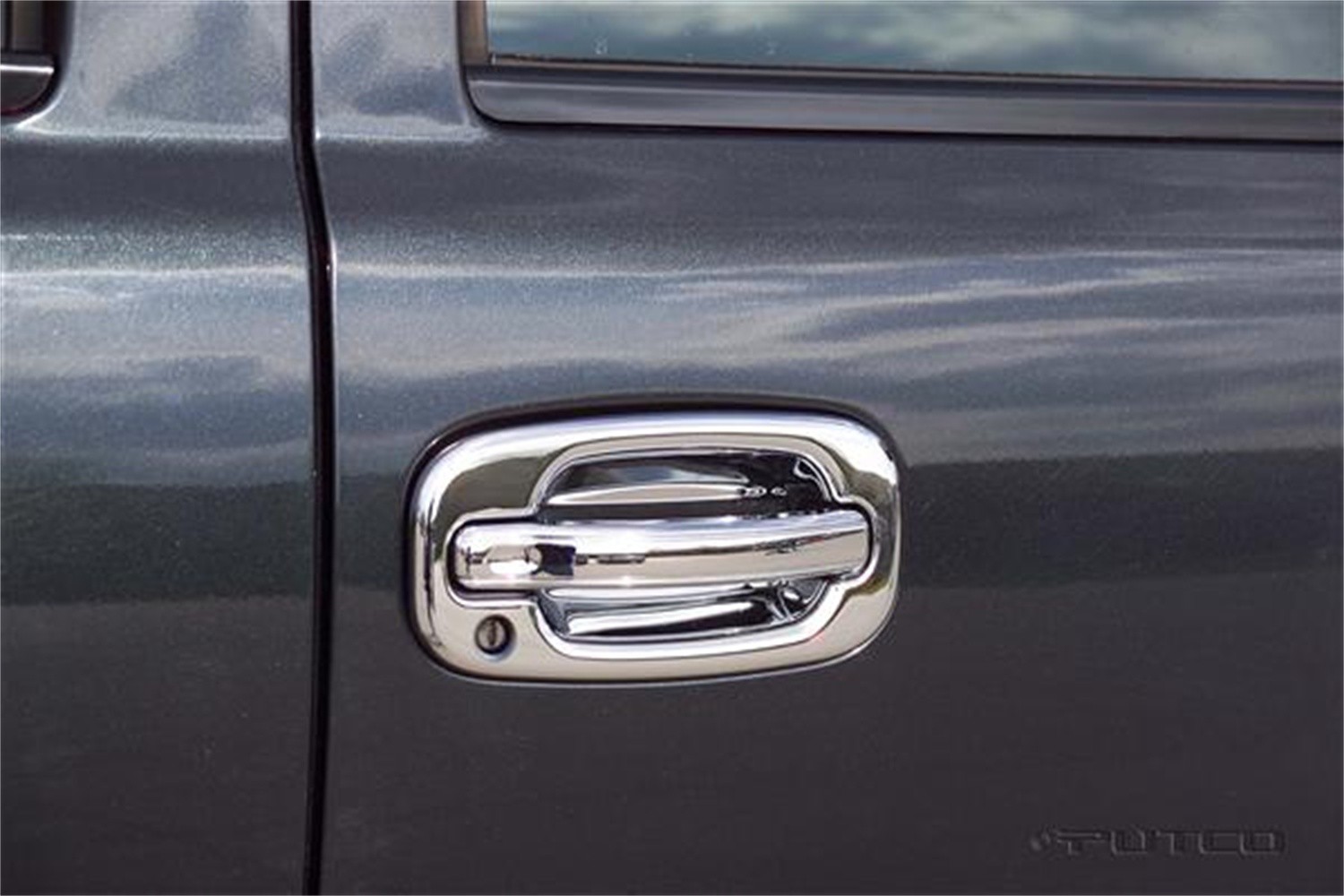 Foto de Cubierta de la manija exterior de la puerta  Chrome para Cadillac Escalade 2005 Marca PUTCO Número de Parte 400009