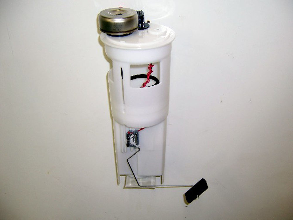 Foto de Conjunto de Bomba de Combustible y Colador para Dodge Ram 2500 2004 Marca RETECH Número de Parte AFS0931S