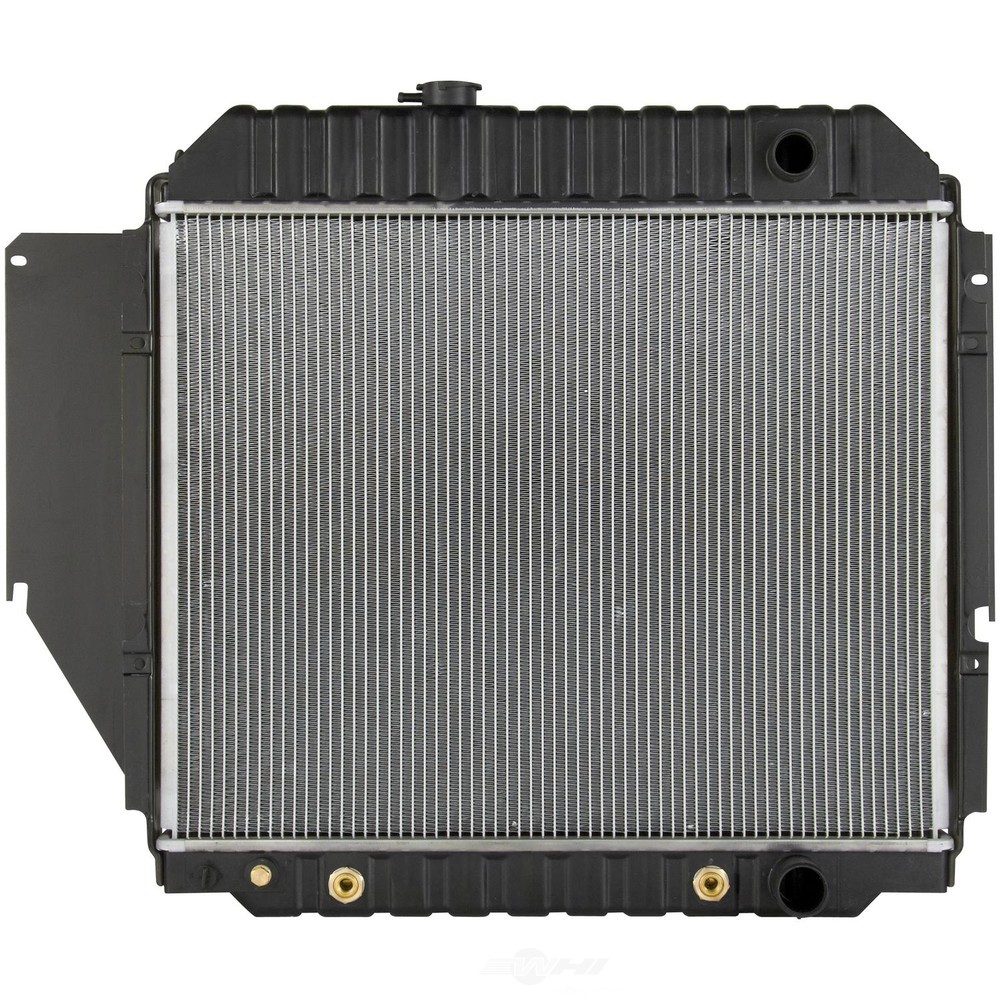 Foto de Radiador para Ford E-100 Econoline Club Wagon 1977 Marca SPECTRA Nmero de Parte CU1329