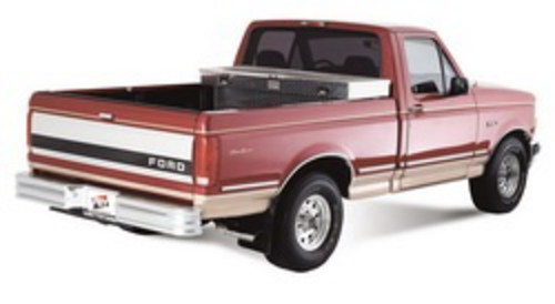 Foto de Parachoque DiamondStep para Ford E-150 Econoline Ford E-150 Econoline Club Wagon Ford E-250 Econoline Ford E-350 Econoline Ford E-350 Econoline Club Wagon Ford E-350 Super Duty Marca WESTIN Parte #20105