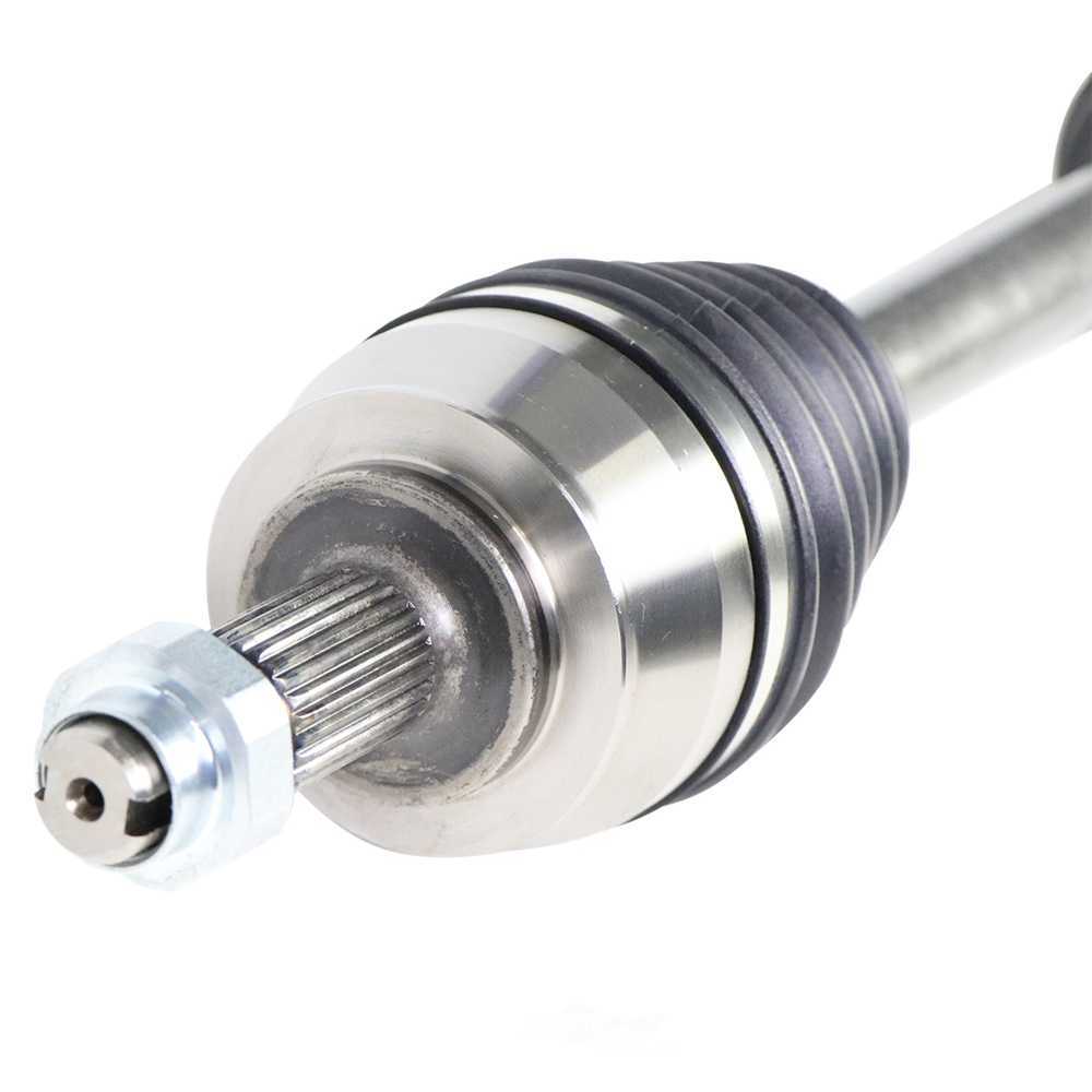 GSP NORTH AMERICA INC. - New CV Axle - AD8 - ncv82002