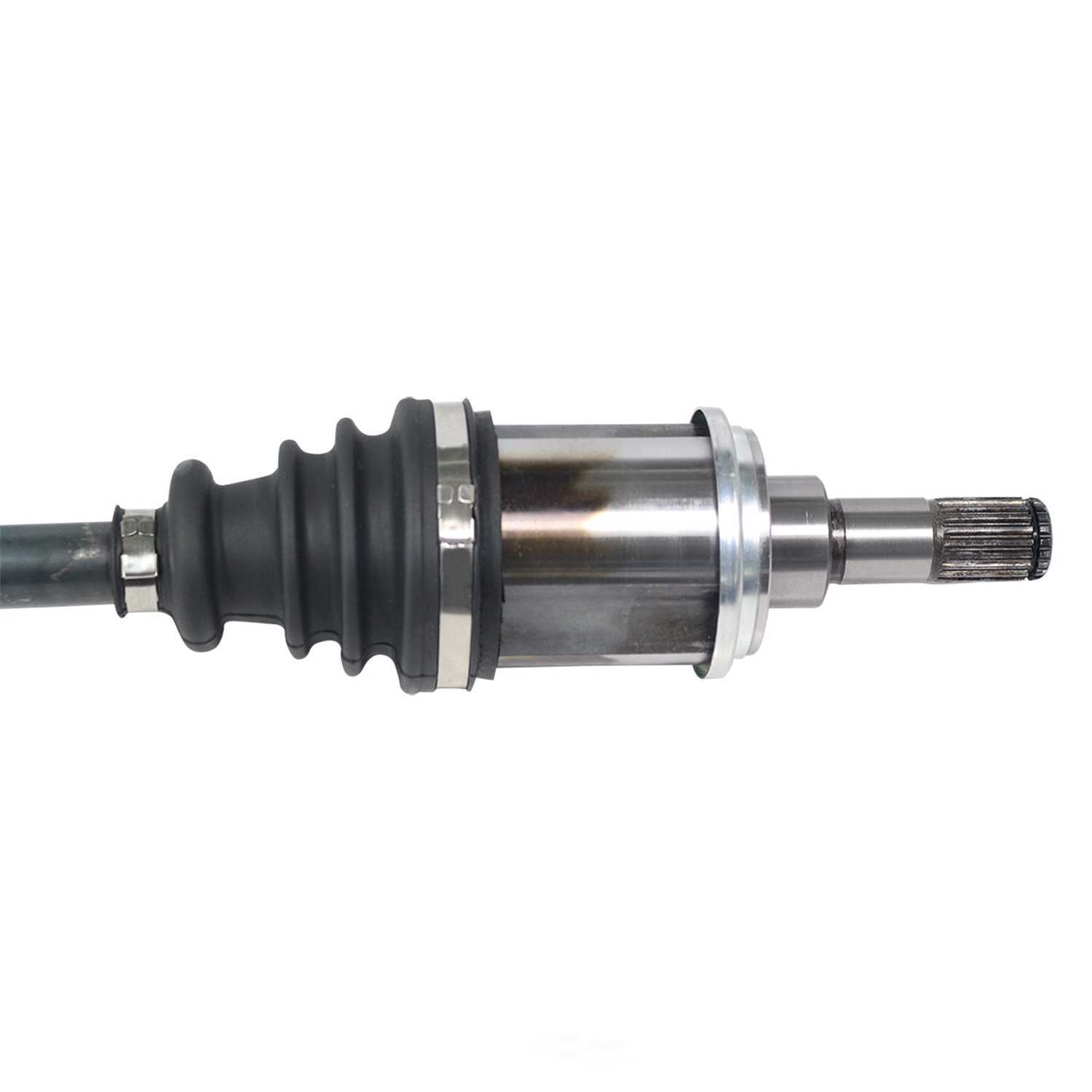 GSP NORTH AMERICA INC. - New CV Axle - AD8 - ncv21060