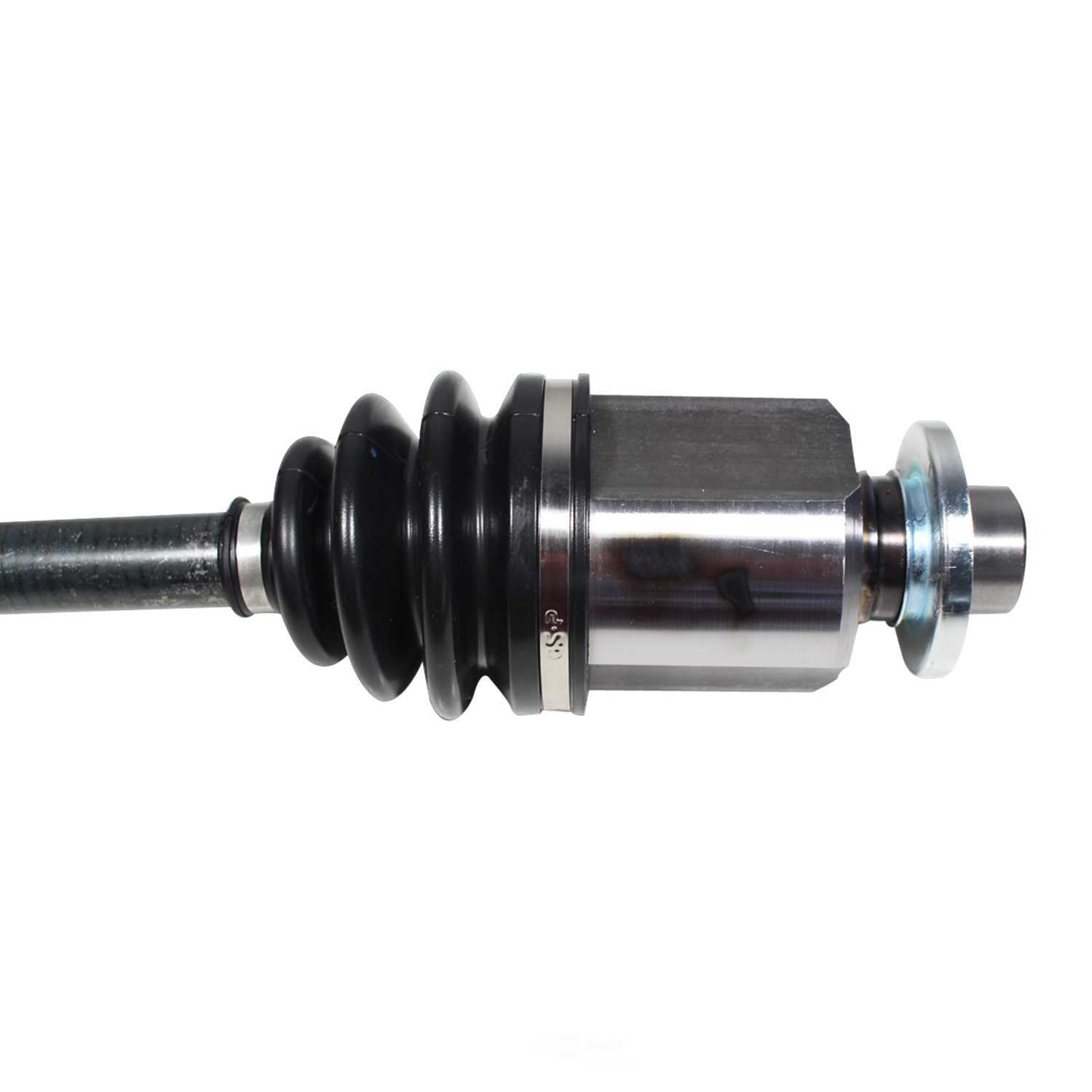 GSP NORTH AMERICA INC. - New CV Axle - AD8 - ncv10252