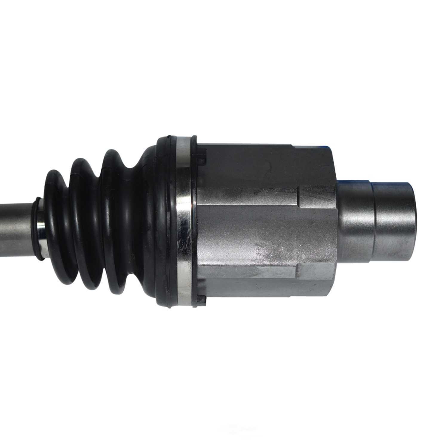 GSP NORTH AMERICA INC. - GSP CV Axle - AD8 - ncv27033
