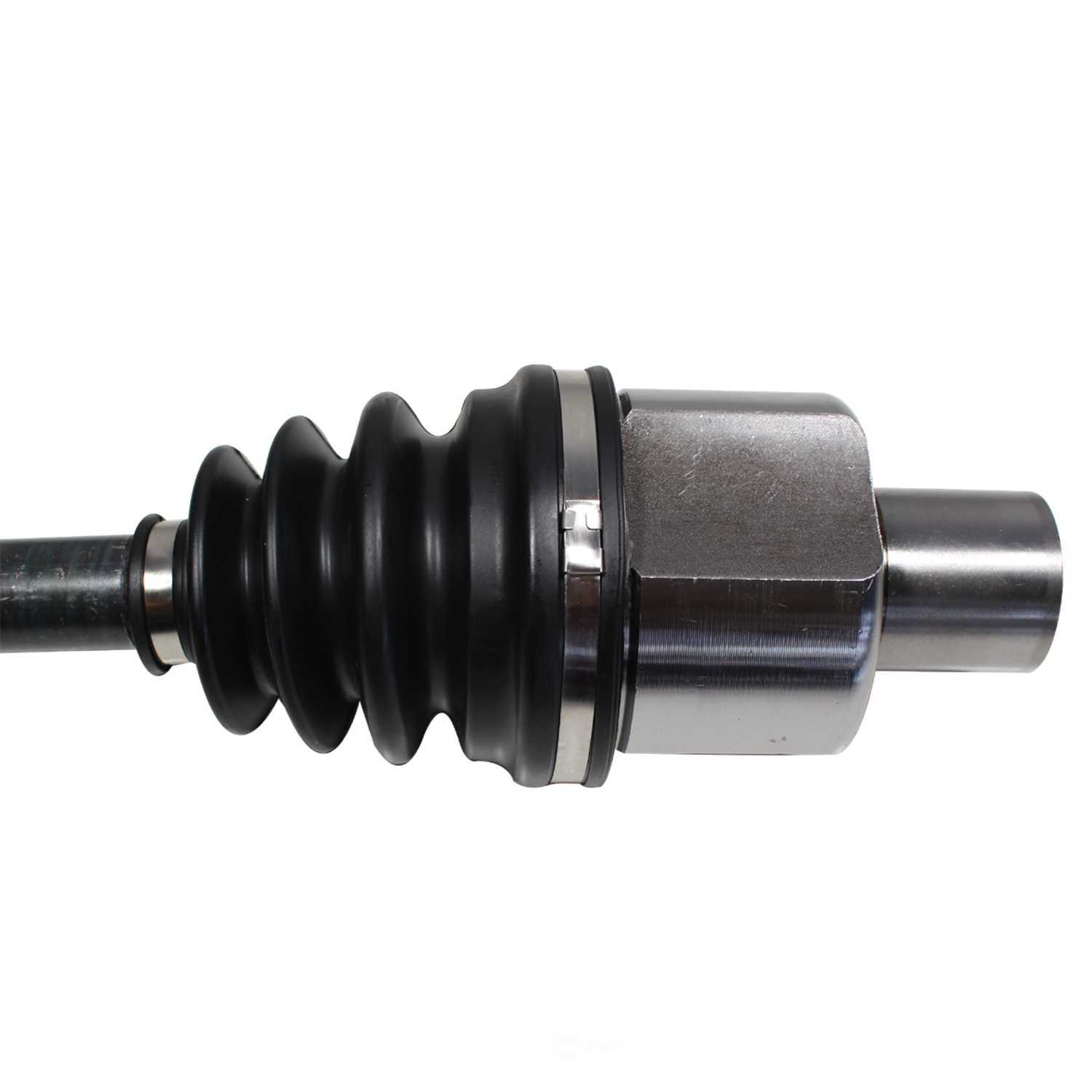 GSP NORTH AMERICA INC. - New CV Axle - AD8 - ncv11133