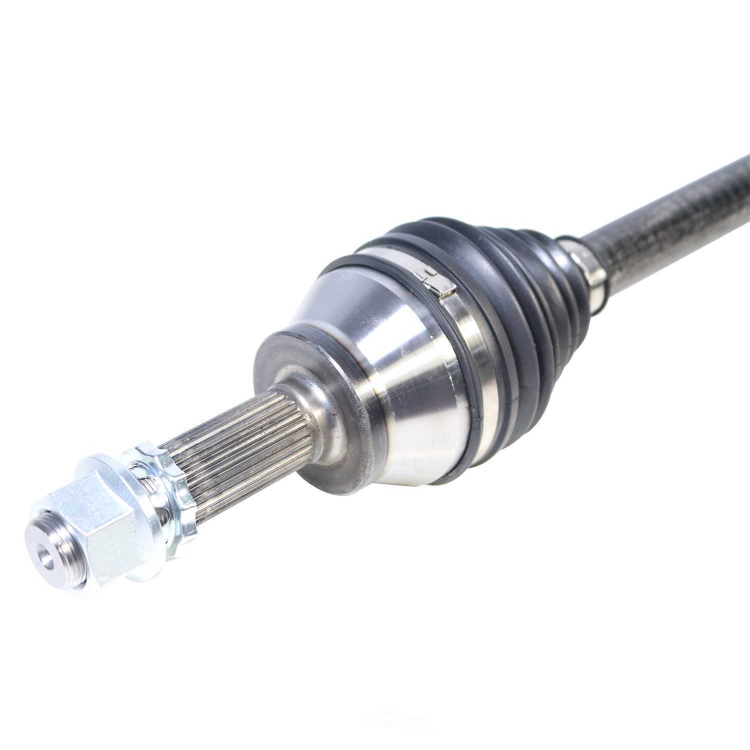 GSP NORTH AMERICA INC. - New CV Axle - AD8 - ncv39077