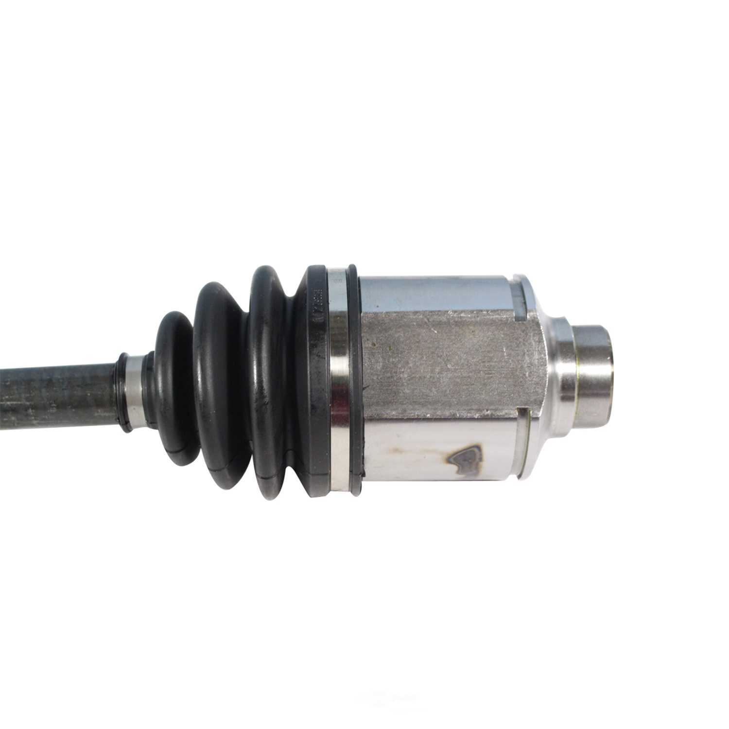 GSP NORTH AMERICA INC. - New CV Axle - AD8 - ncv51573