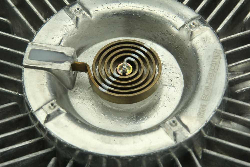 AUTOTECNICA - Engine Cooling Fan Clutch - AT5 FD0714896