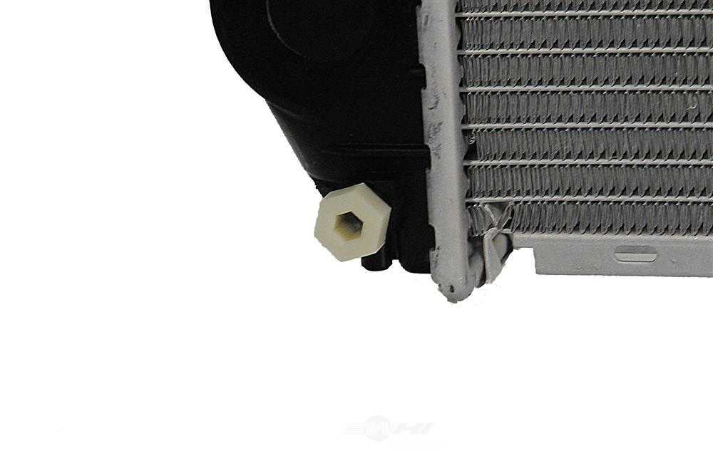 GM GENUINE PARTS - Radiator - GMP 21035