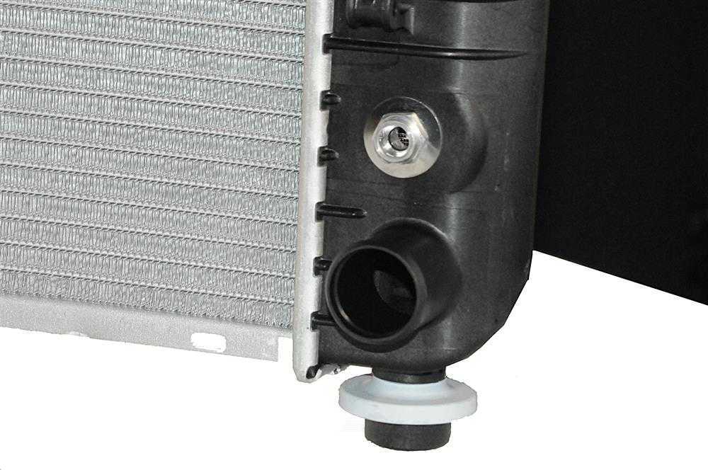 GM GENUINE PARTS - Radiator - GMP 21653