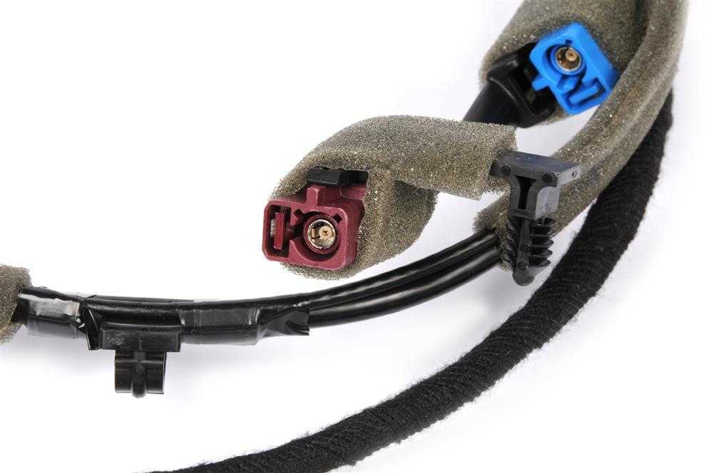 ACDELCO GM ORIGINAL EQUIPMENT - GPS Navigation System Antenna Cable - DCB - 23228560
