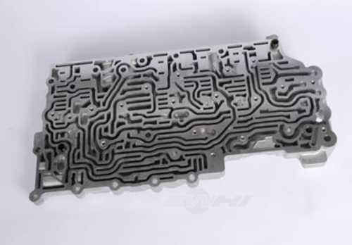 GM GENUINE PARTS - Automatic Transmission Valve Body (Upper) - GMP 24240953