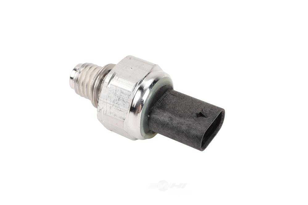 GM GENUINE PARTS - Engine Oil Pressure Sensor - GMP 25202591