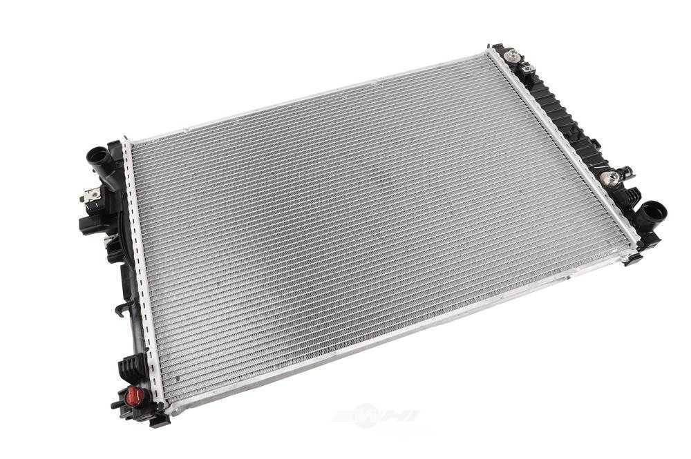 GM GENUINE PARTS CANADA 42808689 — Radiator