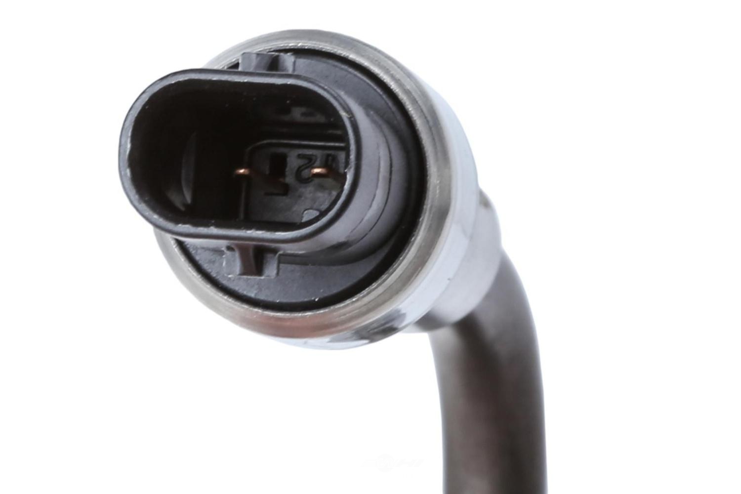 ACDELCO GM ORIGINAL EQUIPMENT - Exhaust Gas Recirculation (EGR) Valve Temperature Sensor - DCB 55595728