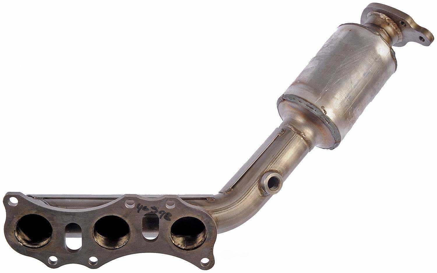 DORMAN OE SOLUTIONS - Exhaust Manifold with Integrated Catalytic Converter - DRE 674-797