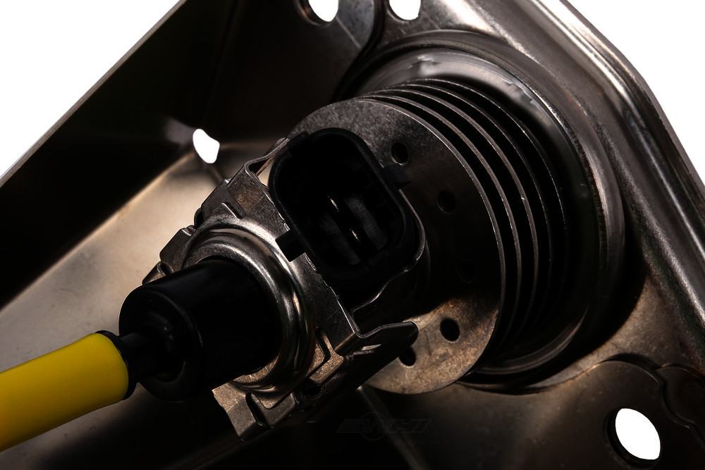 GM GENUINE PARTS - Diesel Exhaust Fluid (DEF) Injection Nozzle - GMP 12647372