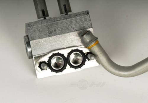 GM GENUINE PARTS - Engine Oil Cooler Hose Assembly - GMP 15114167