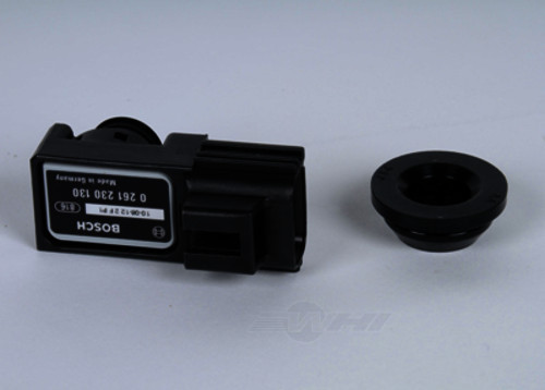 GM GENUINE PARTS - Power Brake Booster Vacuum Sensor (Rear) - GMP 15823208