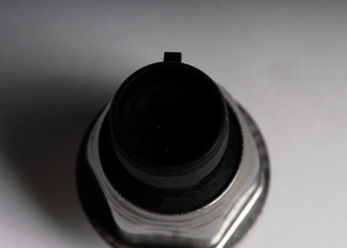 GM GENUINE PARTS - Brake Fluid Pressure Sensor - GMP 15838718