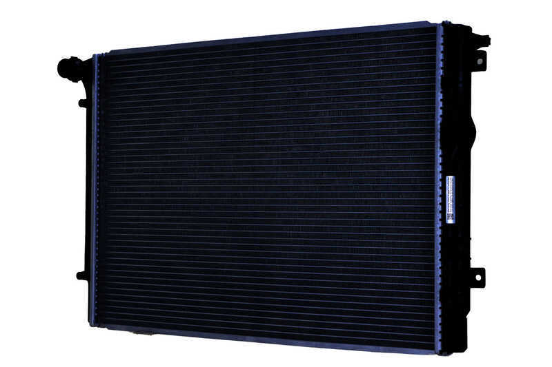 HELLA 366302451 — Radiateur