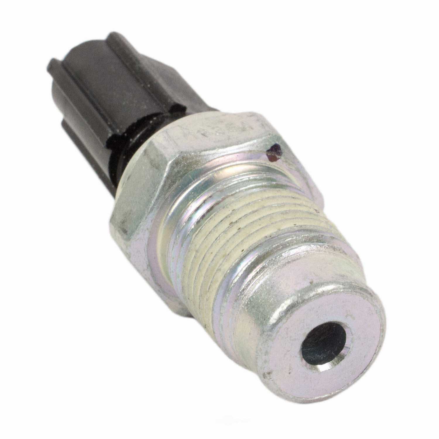MOTORCRAFT - Engine Oil Pressure Switch - MOT SW-6889