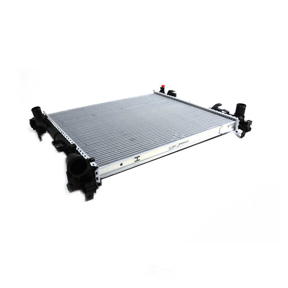 MOPAR BRAND 04677755AE — Radiateur