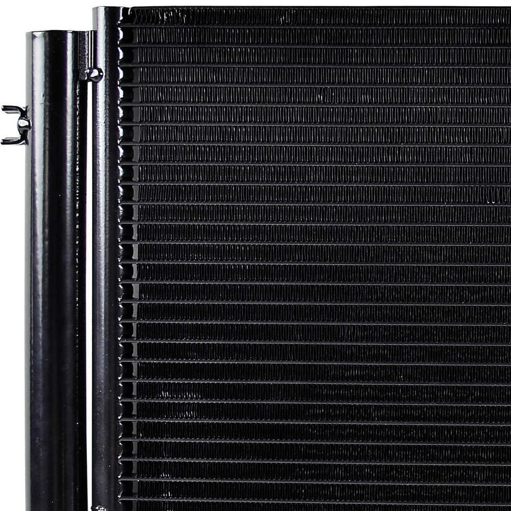 OSC - A/c Condenser - O19 3739