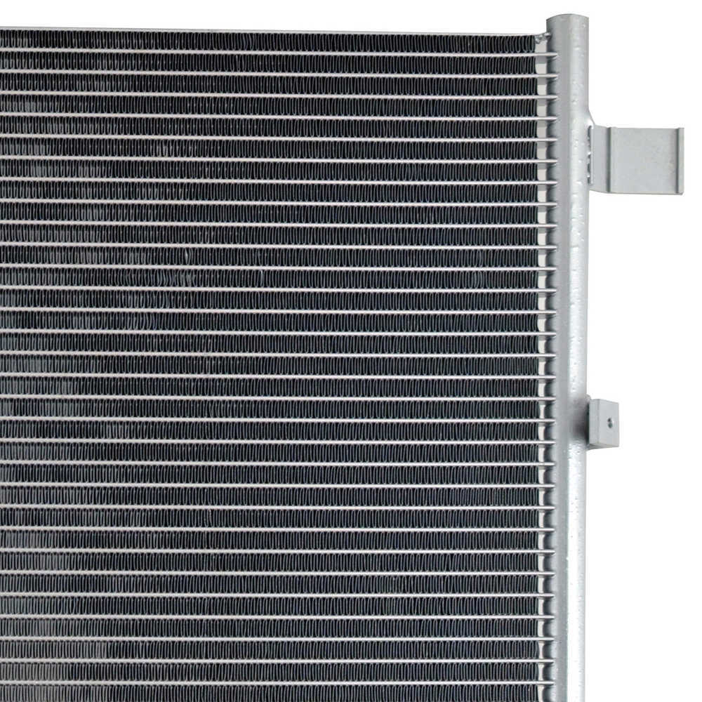 OSC - A/c Condenser - O19 3774