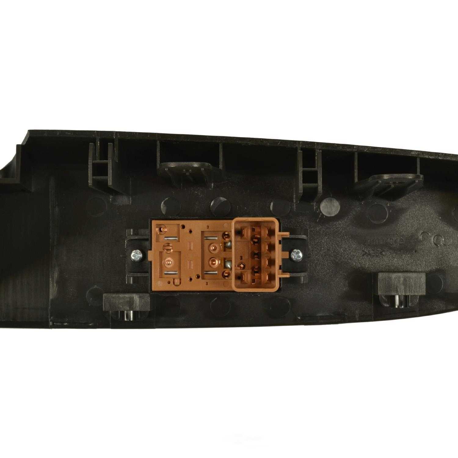 STANDARD MOTOR PRODUCTS - Door Window Switch - STA - dws1982