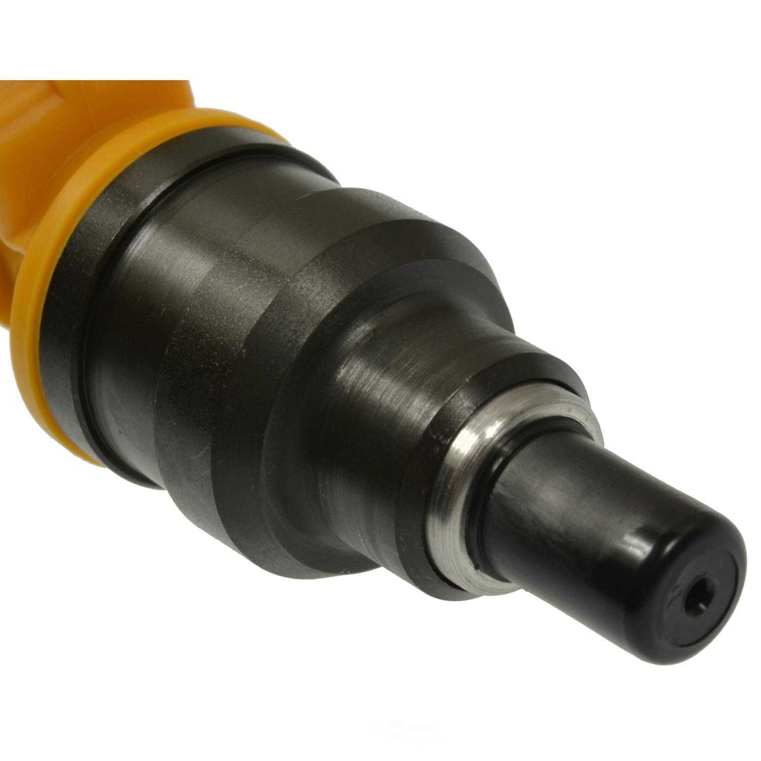 STANDARD MOTOR PRODUCTS - Fuel Injector - STA - fj293