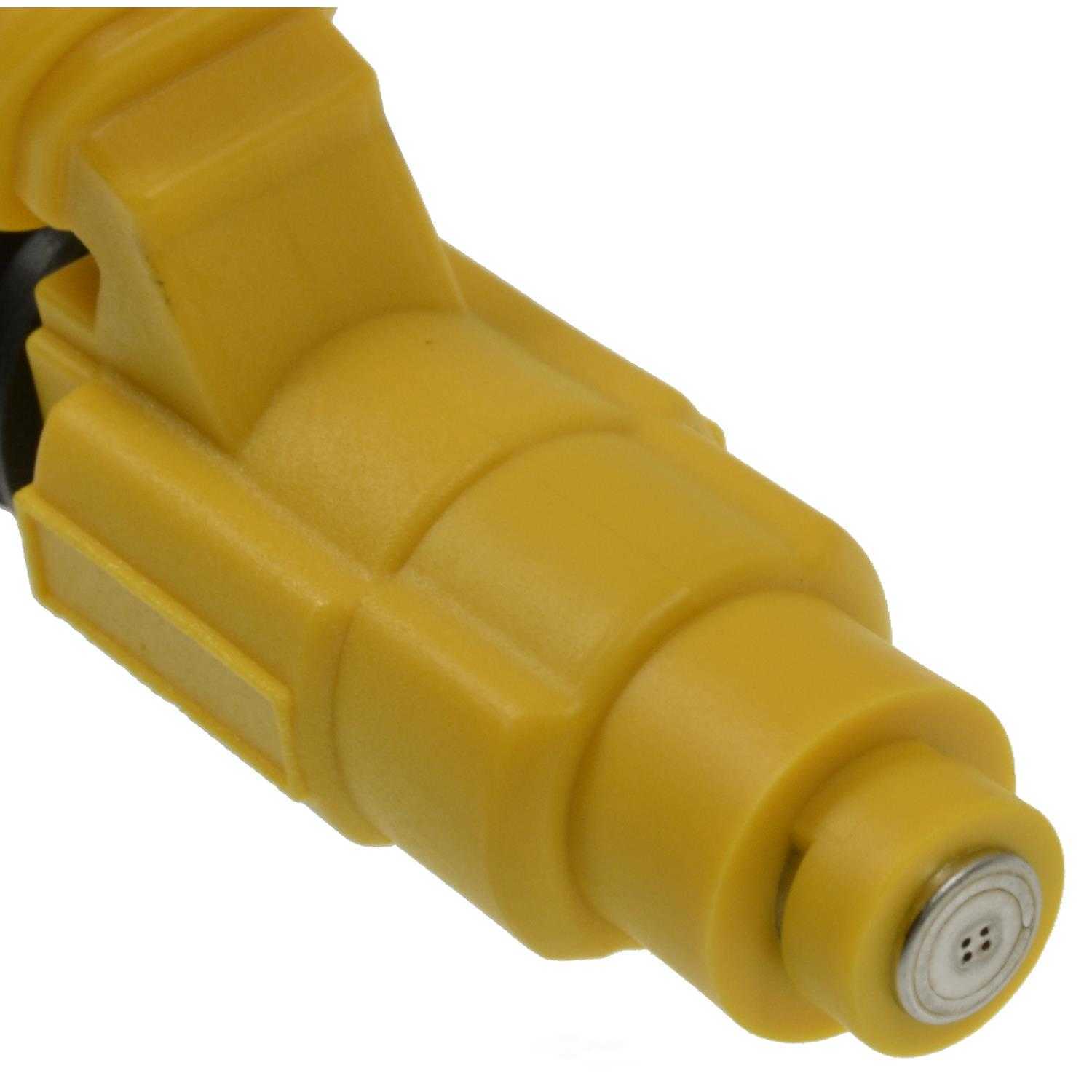 STANDARD MOTOR PRODUCTS - Fuel Injector - STA - fj571