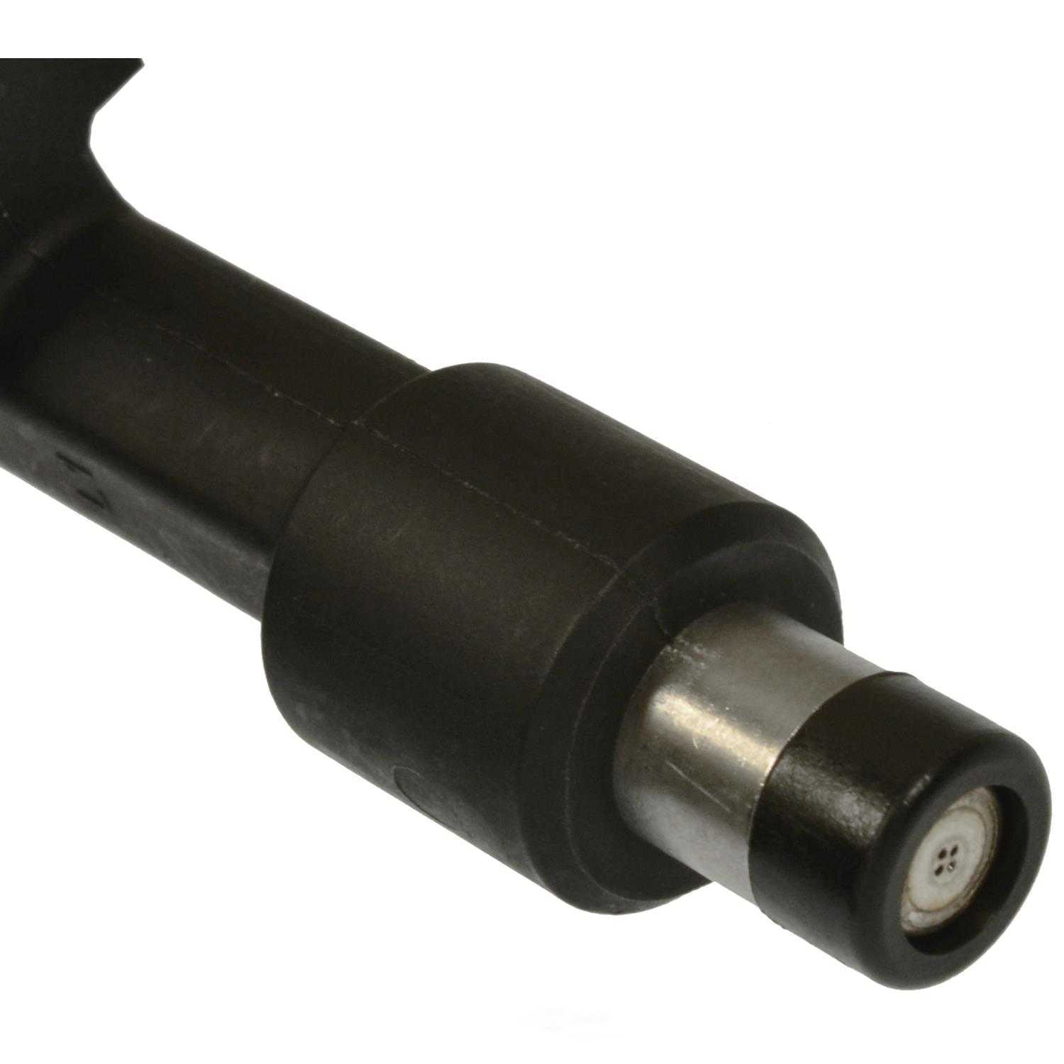 STANDARD MOTOR PRODUCTS - Fuel Injector - STA - fj70