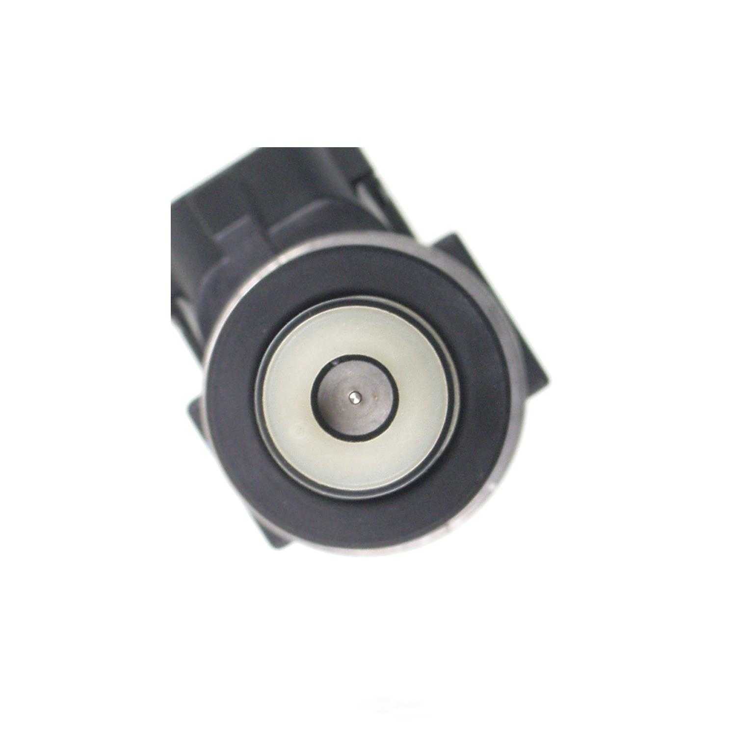 STANDARD MOTOR PRODUCTS - Fuel Injector - STA - fj743