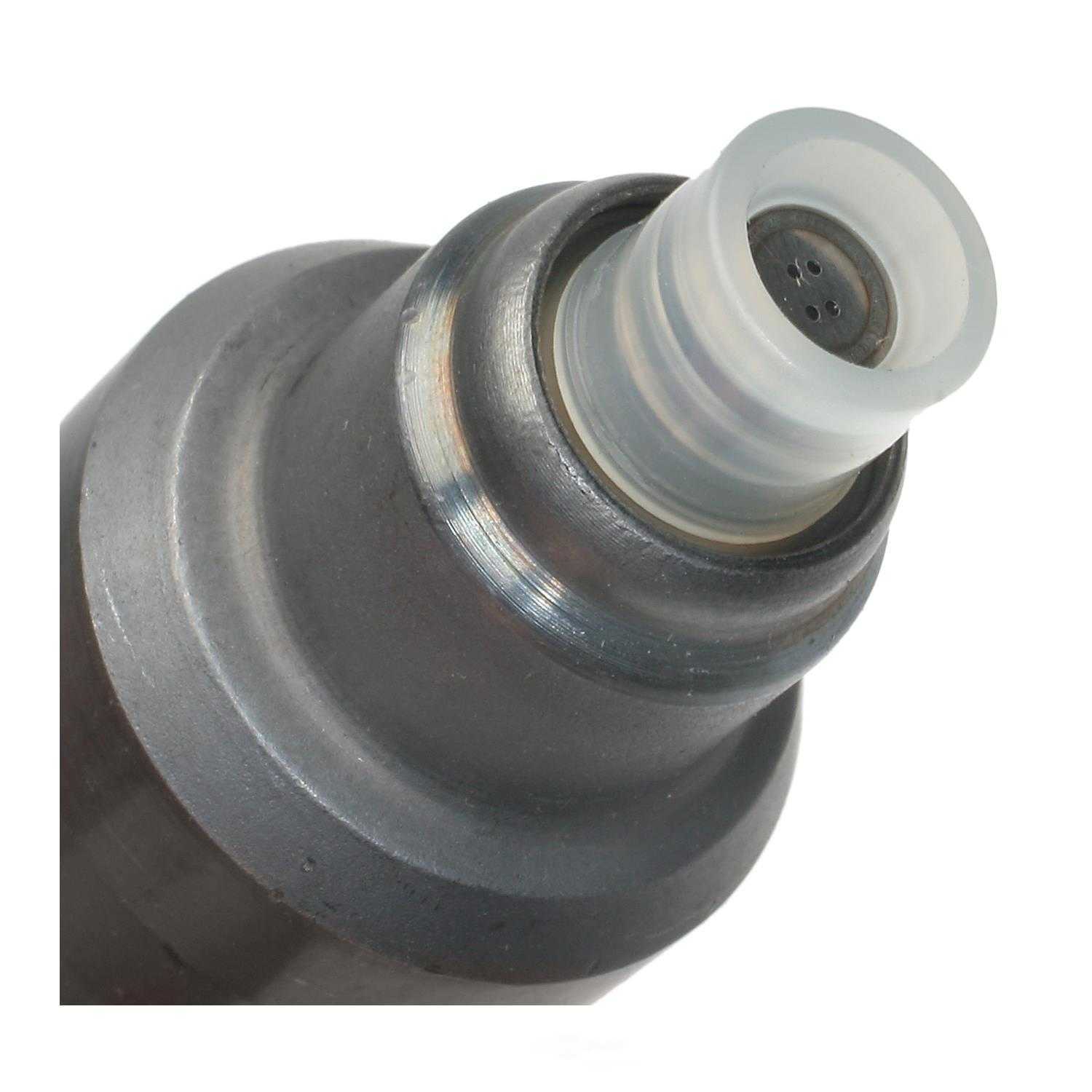 STANDARD MOTOR PRODUCTS - Fuel Injector - STA - fj940