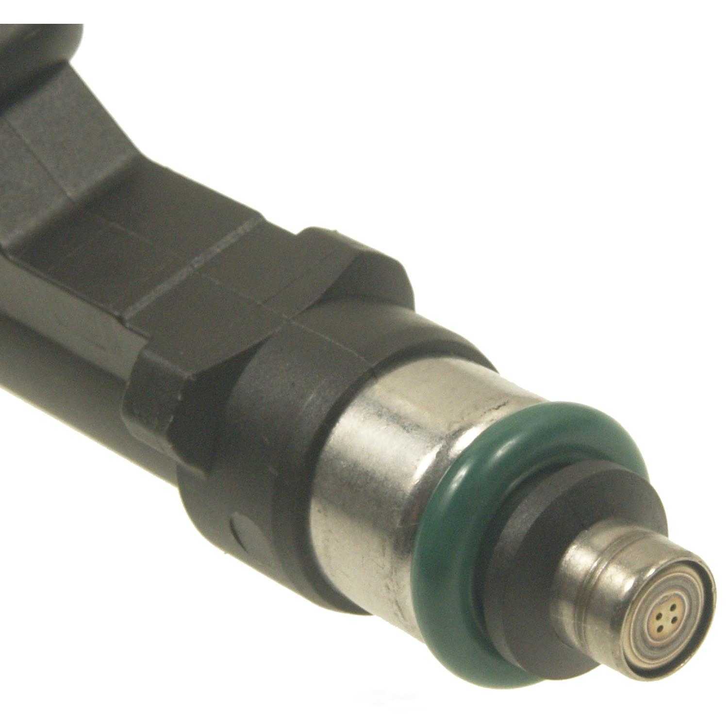 STANDARD MOTOR PRODUCTS - Fuel Injector - STA - fj992