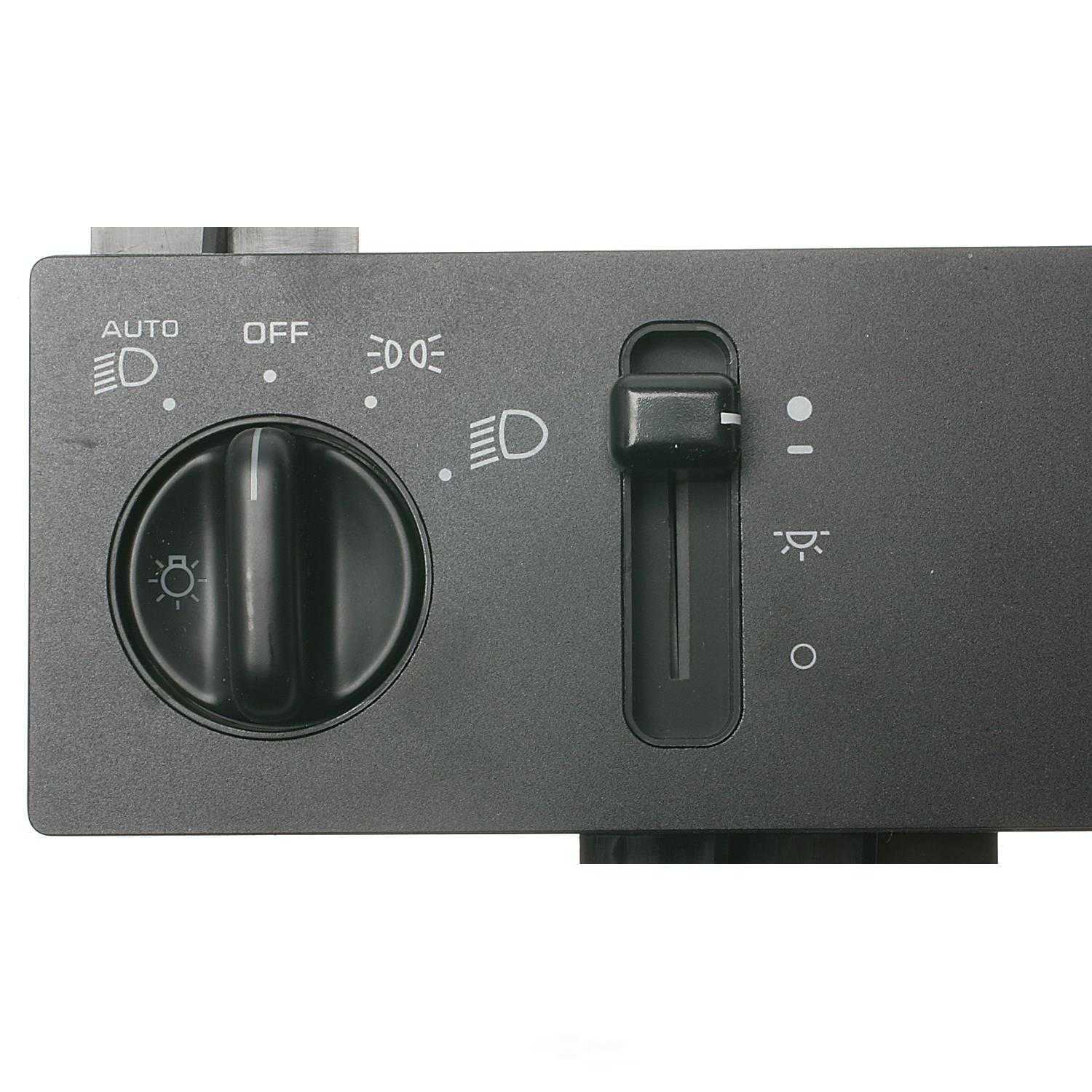 STANDARD MOTOR PRODUCTS - Headlight Switch - STA HLS-1005