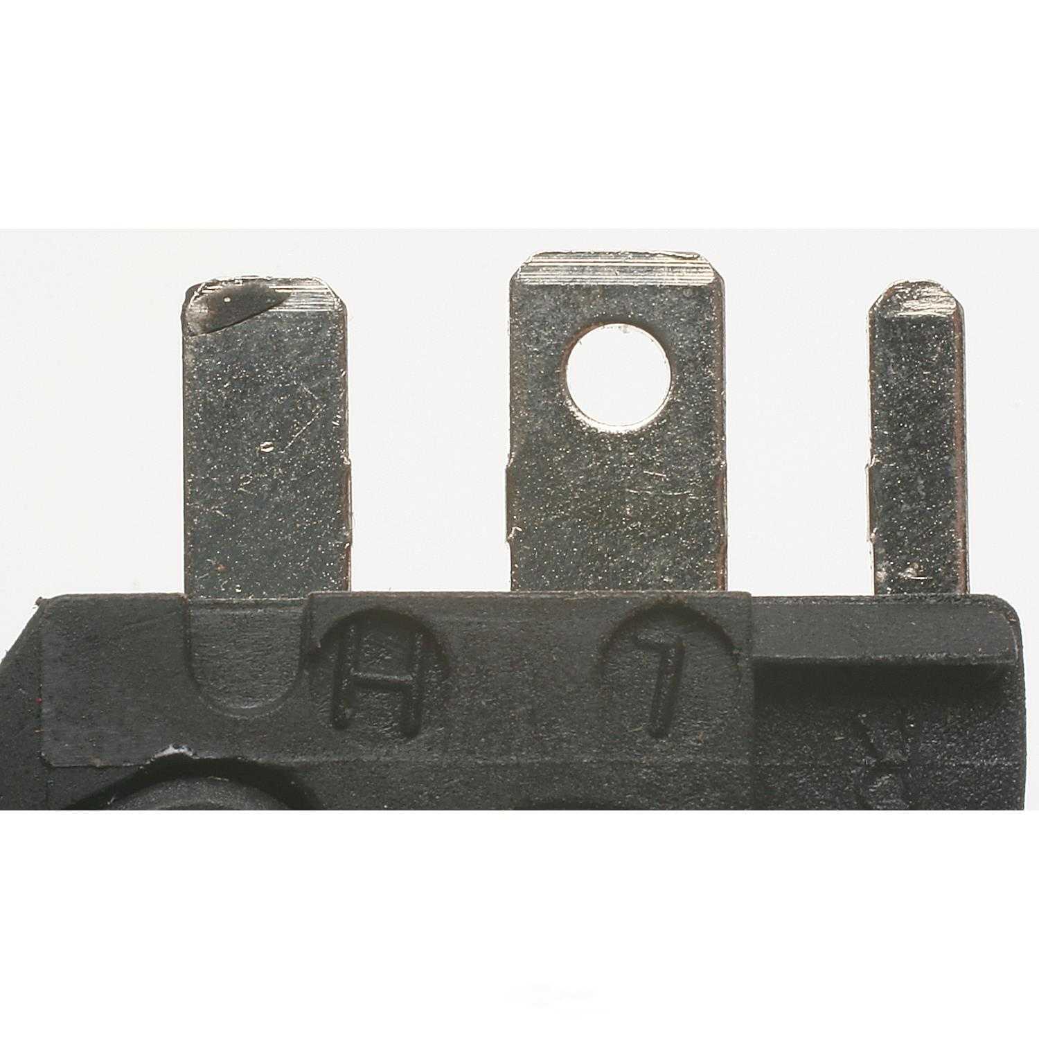 STANDARD MOTOR PRODUCTS - Ignition Control Module - STA - lx-330