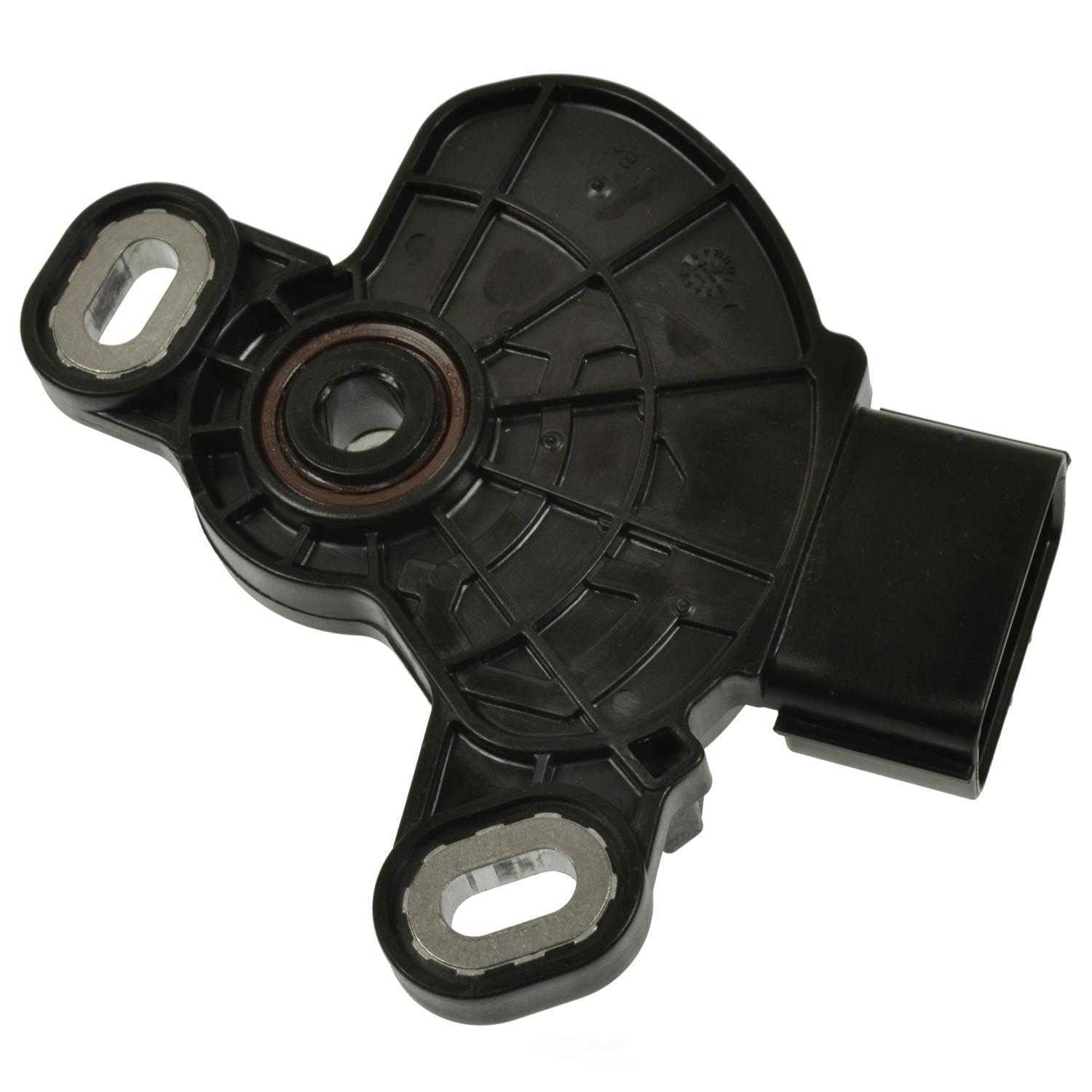 STANDARD MOTOR PRODUCTS - Neutral Safety Switch - STA - ns-646
