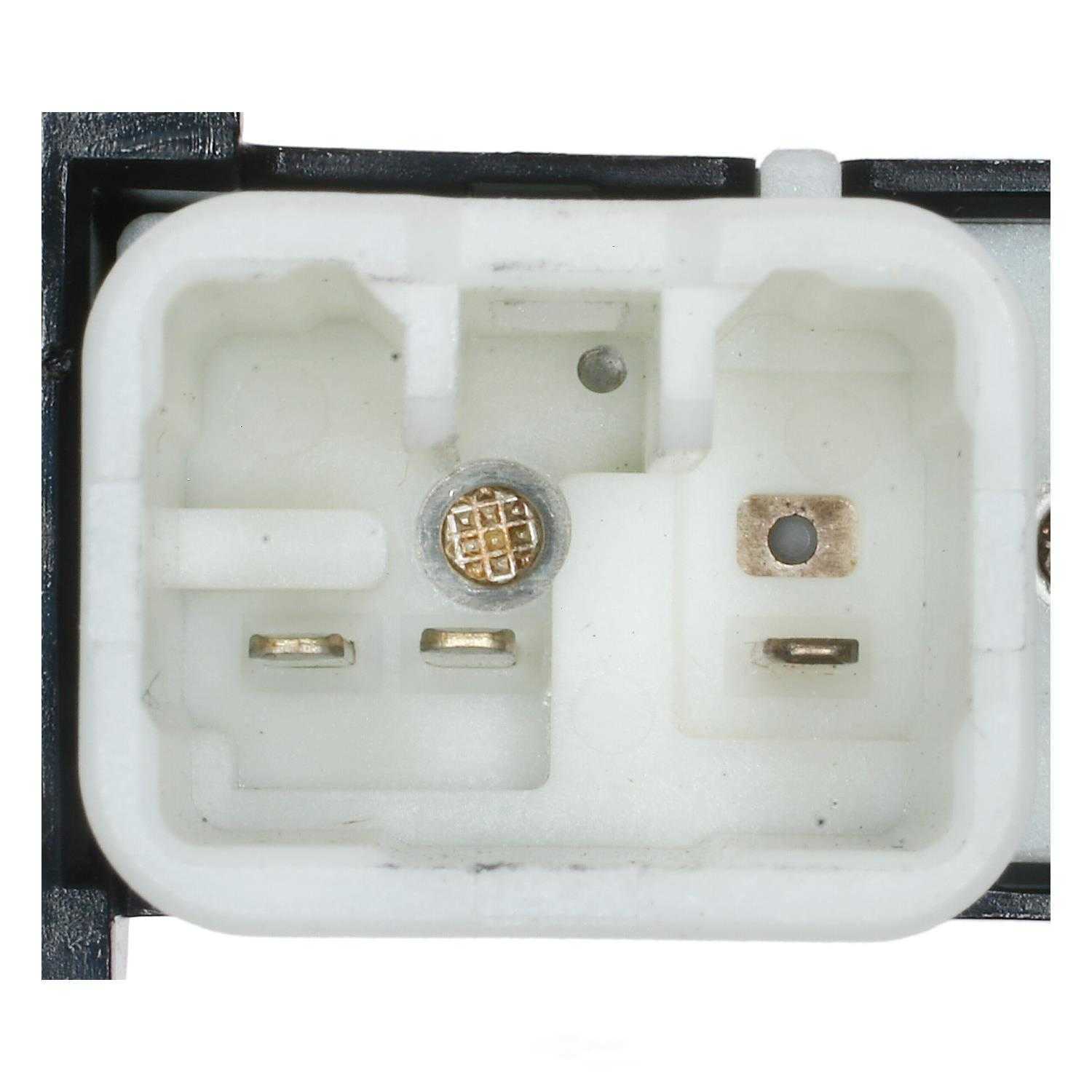 STANDARD MOTOR PRODUCTS - Door Lock Switch (Front Right) - STA PDS-165