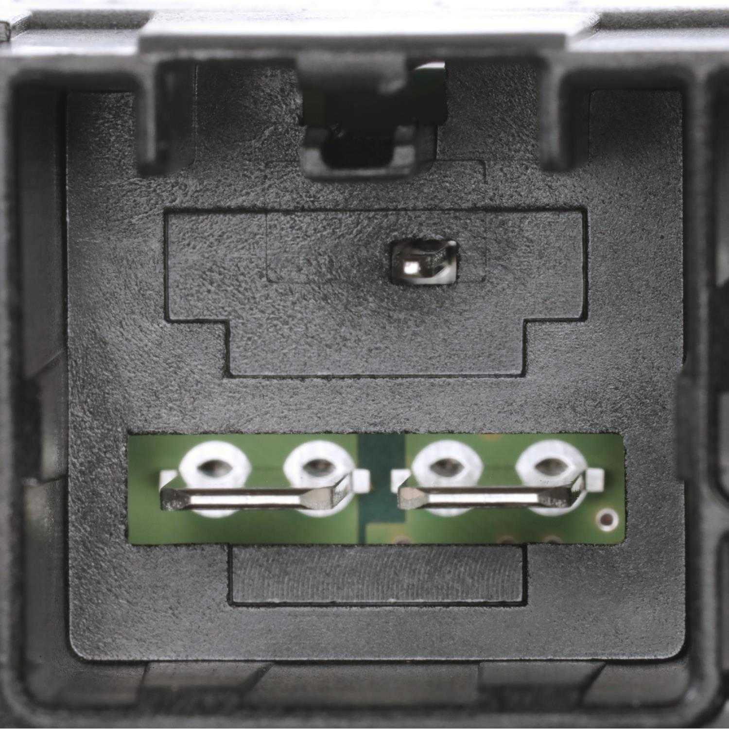 STANDARD MOTOR PRODUCTS - HVAC Blower Motor Resistor - STA RU939