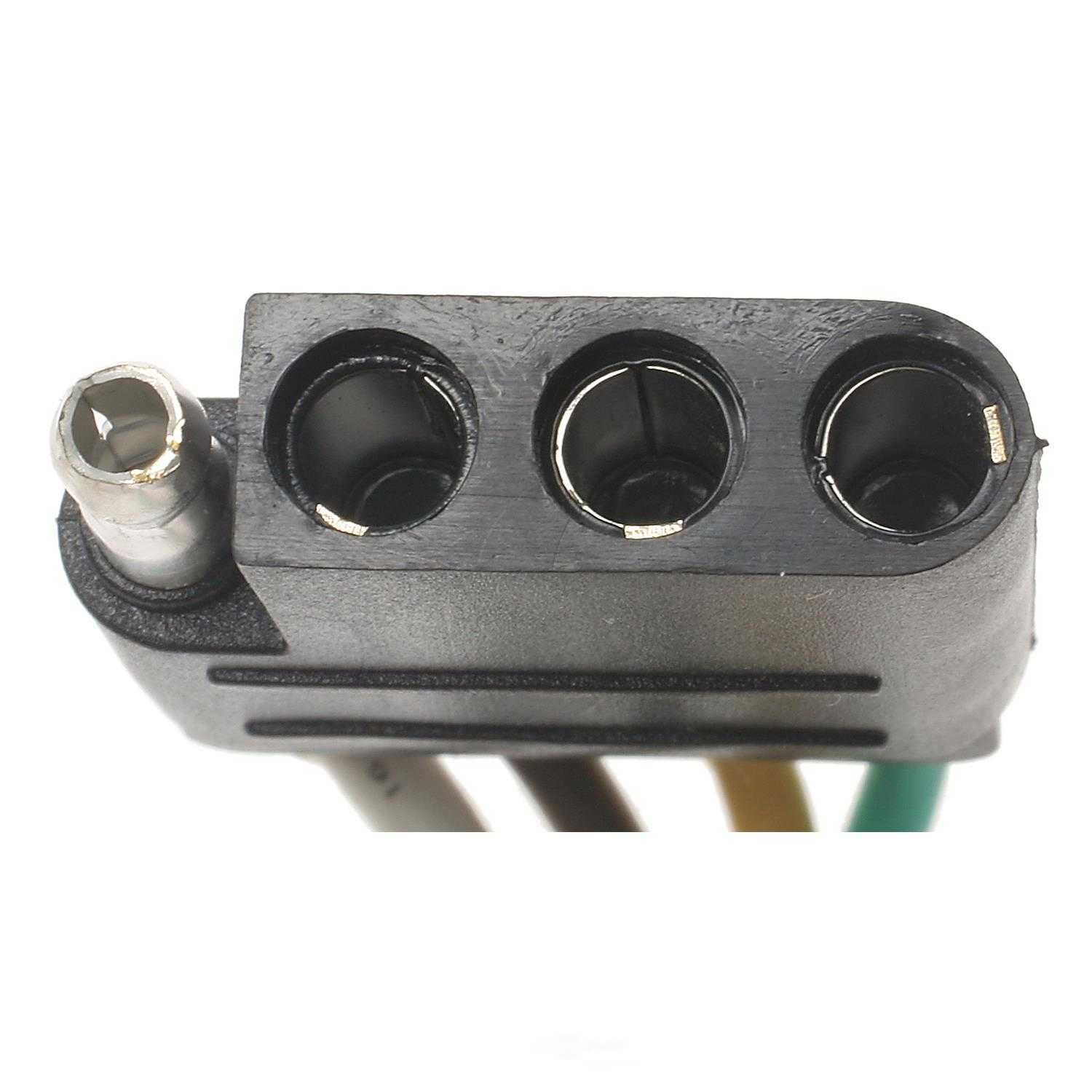 STANDARD MOTOR PRODUCTS - Trailer Connector Adptr - STA TC52