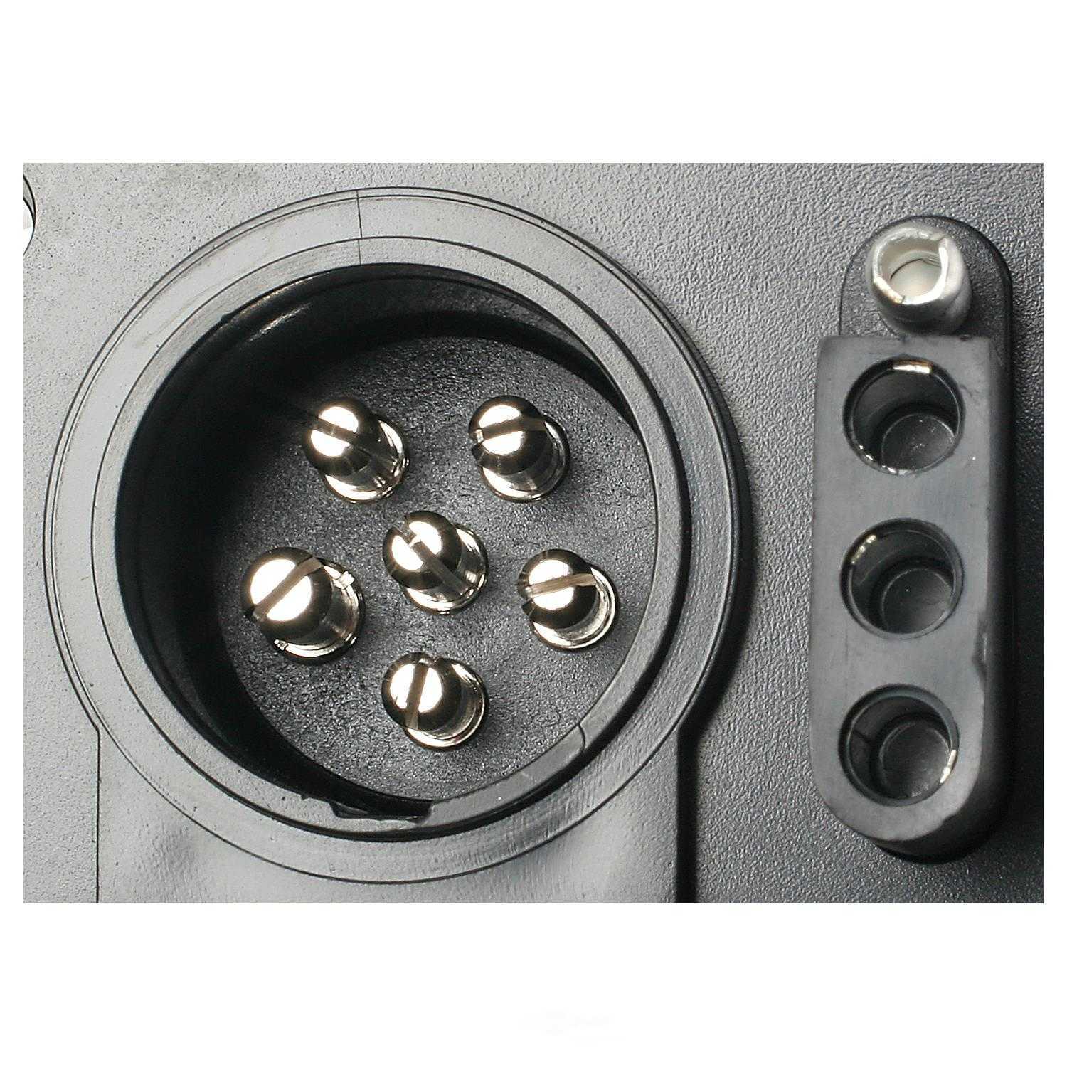 STANDARD MOTOR PRODUCTS - Trailer Connector Kit - STA - tc555