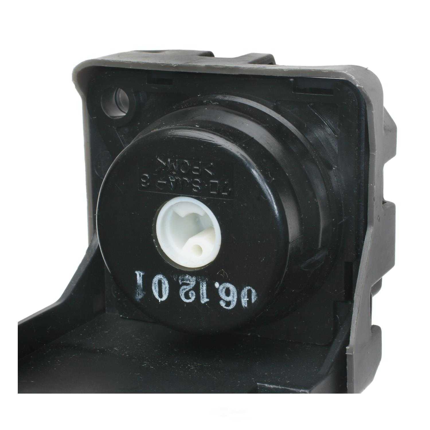 STANDARD MOTOR PRODUCTS - Ignition Switch - STA US-690