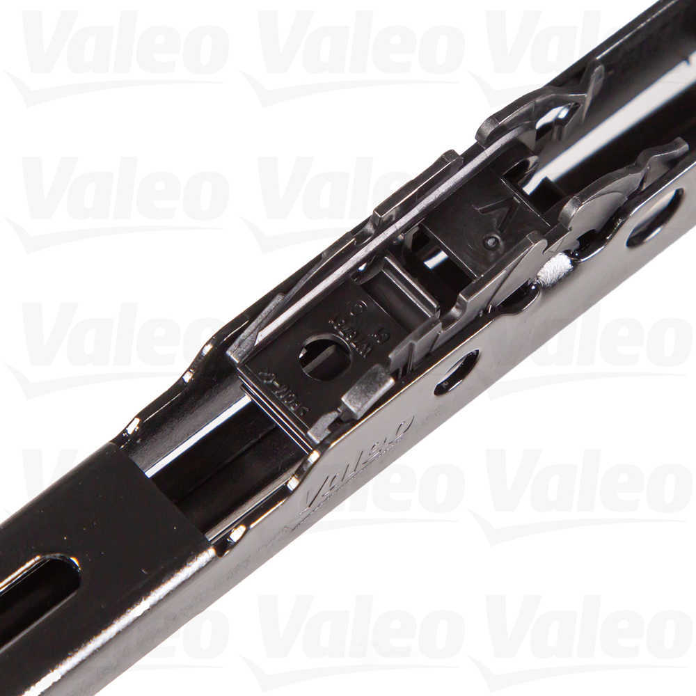 VALEO - Traditional Titanium Wiper Blade - VEO 604465